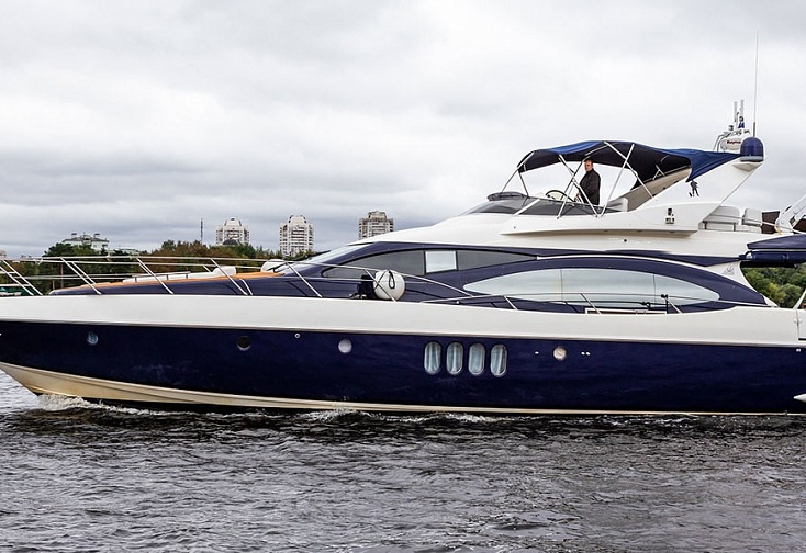 Azimut 68